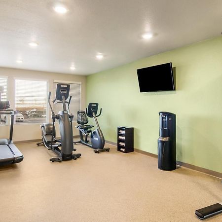 Woodspring Suites Thornton-North Denver エクステリア 写真