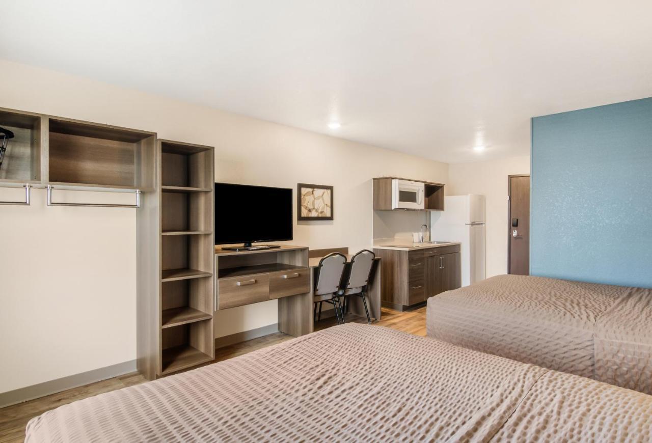 Woodspring Suites Thornton-North Denver エクステリア 写真