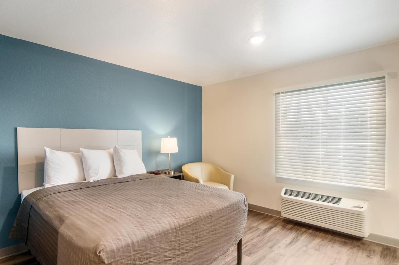 Woodspring Suites Thornton-North Denver エクステリア 写真